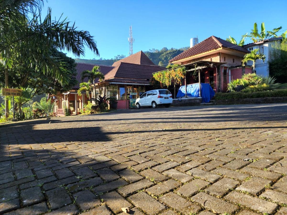 Отель Istana Petani Бромо Экстерьер фото